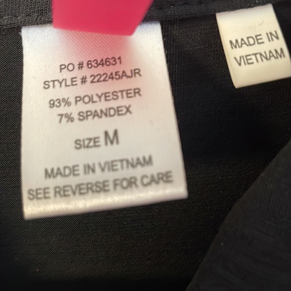 Black deep vneck dressy tie top Heart Soul Medium - Picture 4 of 4